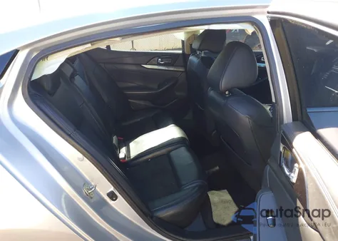 2017 Nissan Maxima 3.5 Sr z USA, uszkodzony, nr VIN 1N4AA6AP4HC385885